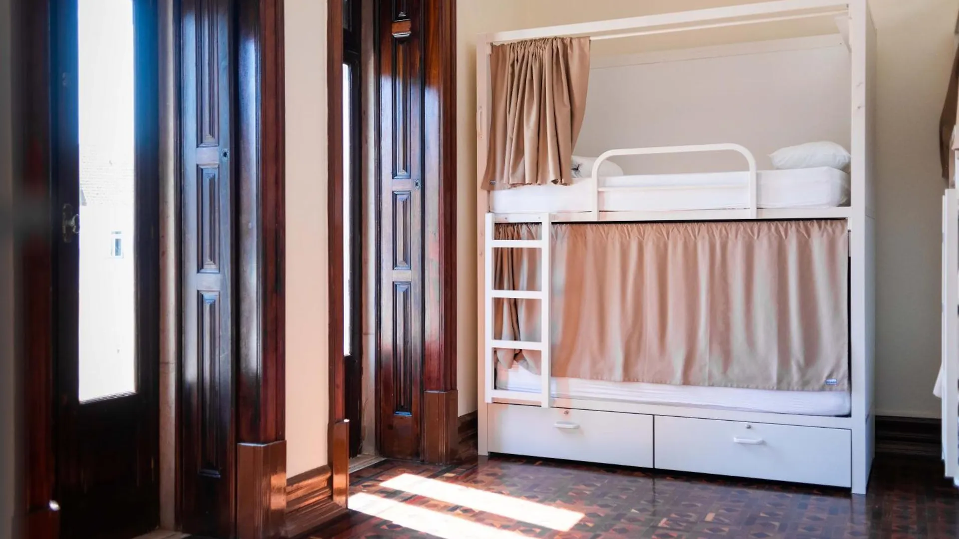 Sant Jordi Hostels Lissabon