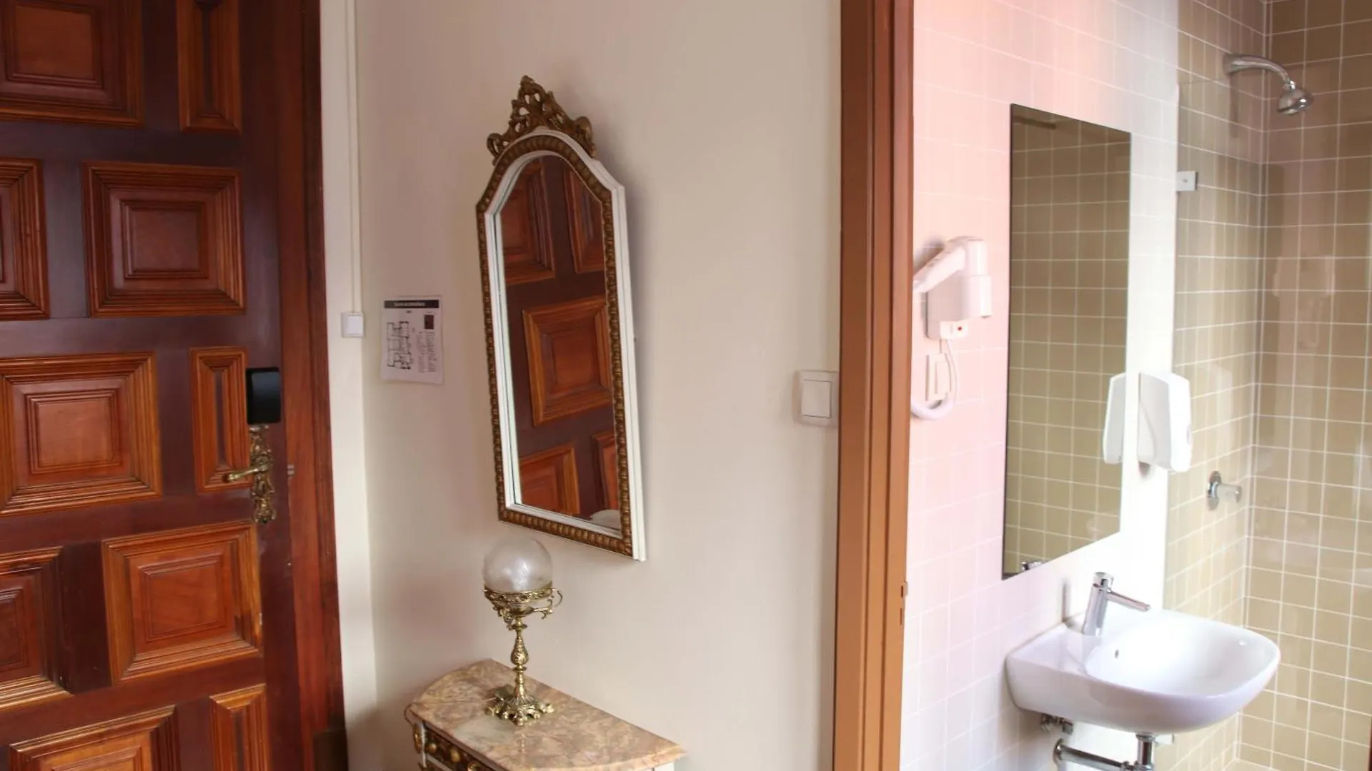 Sant Jordi Hostels Lissabon