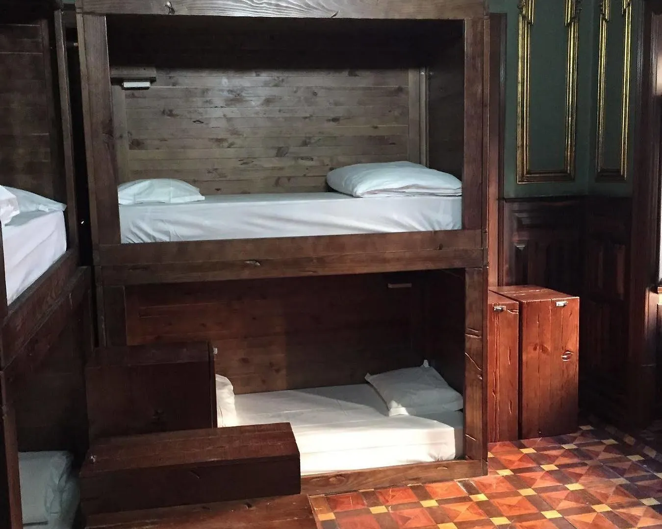 Sant Jordi Hostels Lissabon 0*,