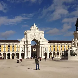 Apartment Bairrus - Cathedral, Lisbon